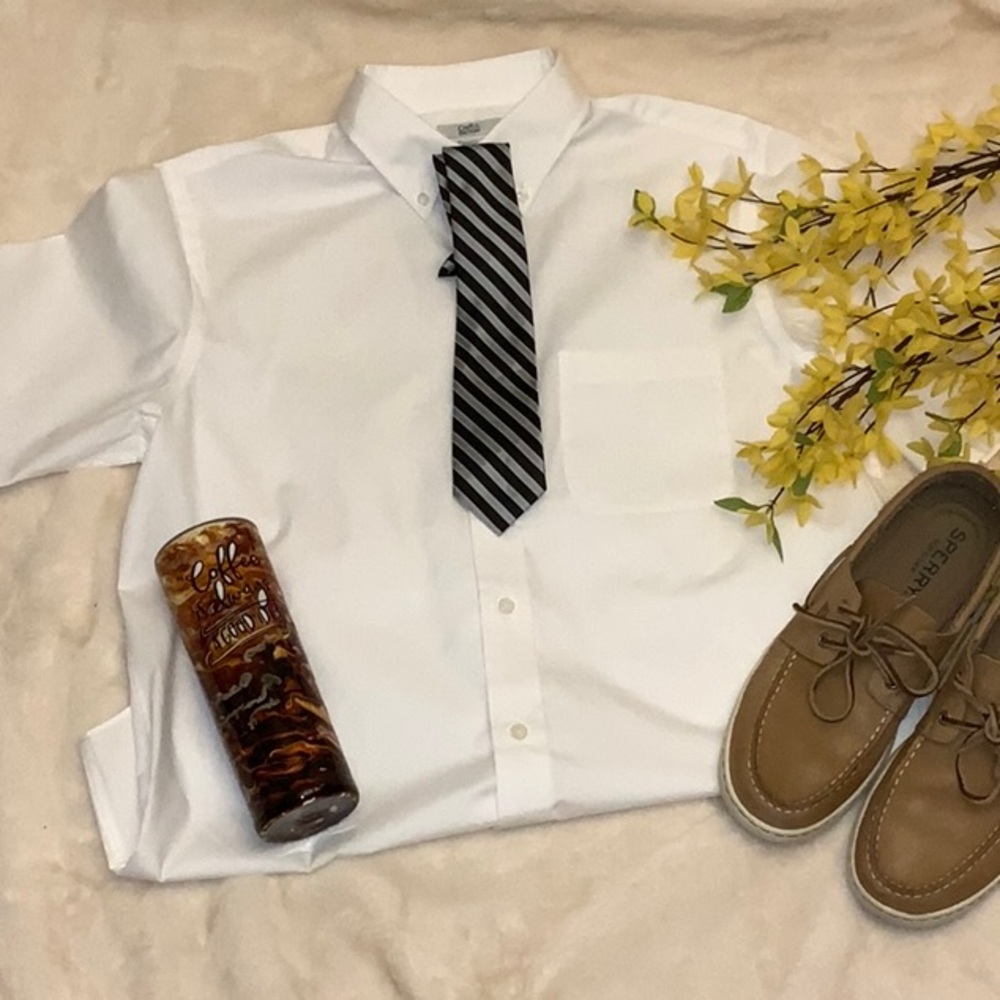 Bundle of men’s button down dress shirts